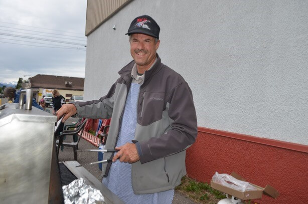 Smithers rocks out with concert & BBQ