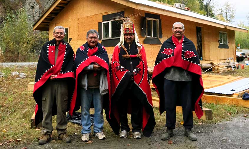 Luutkudziiwus House leaders on establishment of Madii Lii camp